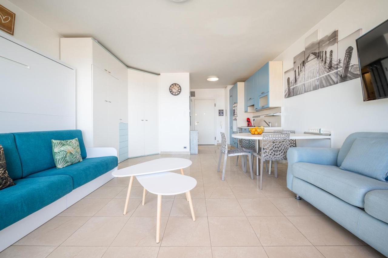 La Grande Palmeraie - Spacieux Studio Avec Vue Mer, Terrasse, Port De Garavan Menton Exteriér fotografie